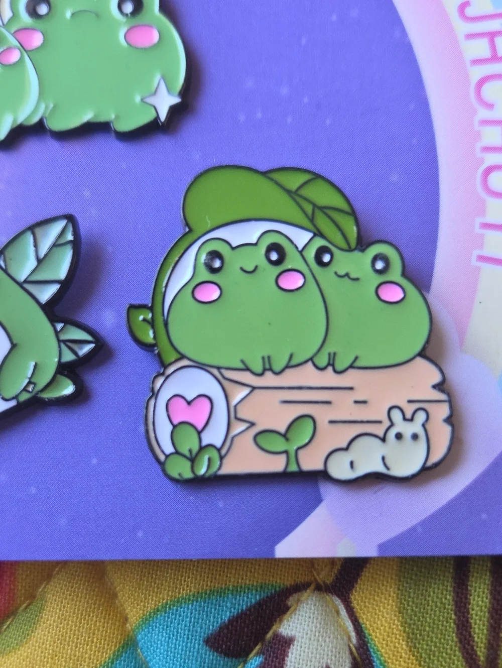 Green Frog Enamel Pin - Cute Frog Duo